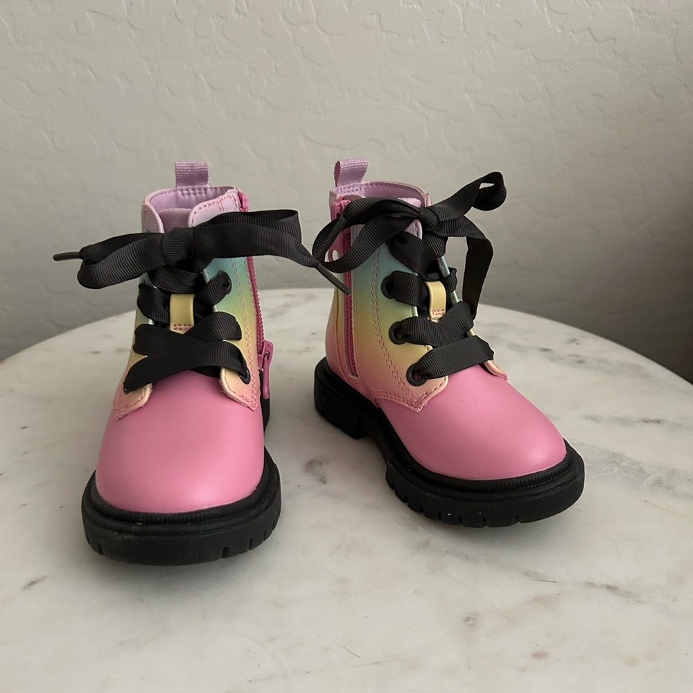 Toddler pink boots